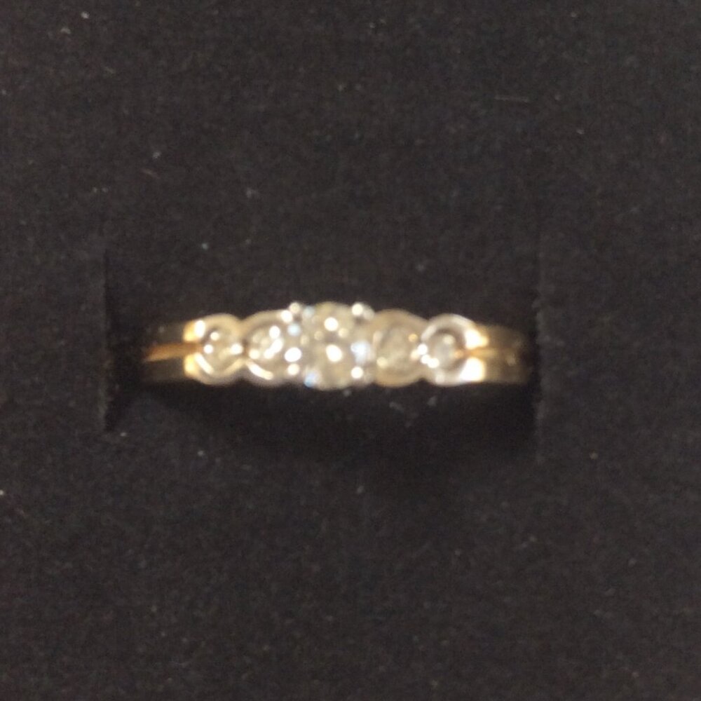 NWT STUNNING 14k GOLD & DIAMOND RING MSRP 1,295